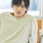 「2021年も皆様のお家の隅にお邪魔させて頂きます！」―テーマは“プライベート旅”！岡田健史のカレンダーが発売決定