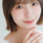 日向坂46 渡辺莉奈、白いワンピースを着て微笑む姿――「週刊少年チャンピオン」表紙＆巻頭に登場