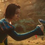 『白雪姫』オリジナル版へのオマージュや7人のこびとたちが歌う「ハイ・ホー」に迫る映像解禁