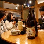 川栄李奈が日本酒の”虜”になる！―幻の日本酒造りを巡る感動作『恋のしずく』〈場面写真〉解禁