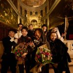 『岸辺露伴は動かない 懺悔室』高橋一生らキャスト陣のクランクアップ写真公開　入場者プレゼント第3弾は「イタリア語Verビジュアルステッカー」