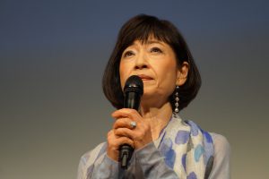 田島令子