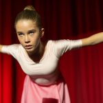誘拐した人質は“踊る吸血鬼”だった！？―『アビゲイル』今秋公開決定