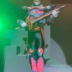『仮面ライダーセイバー ファイナルステージ』スペシャルショーに登場する“謎の新・仮面ライダー”のビジュアルを解禁！敵か味方か…その目的は！？