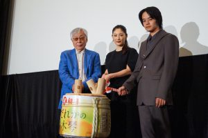 東陽一監督、常盤貴子、池松壮亮