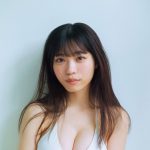 僕が見たかった青空 金澤亜美、“初めて”づくしのファースト写真集で透明感に満ちた水着カット