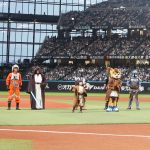 エスコンフィールドHOKKAIDOが「スター・ウォーズ」に染まる――永尾柚乃、ファーストピッチに登場「たの、どき、わく、スター・ウォーズっていう感じです！」